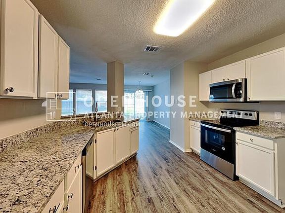 5th image of 1625 Thornhill Ln