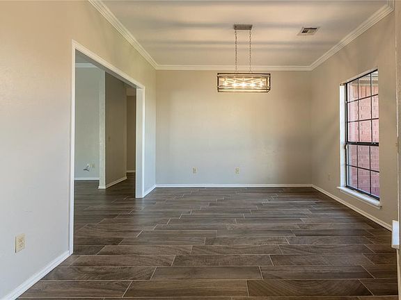 4th image of 10400 NW 42nd St