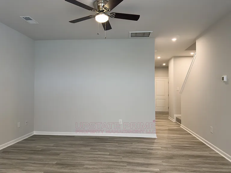 167 Randwick Ln — Photo 4
