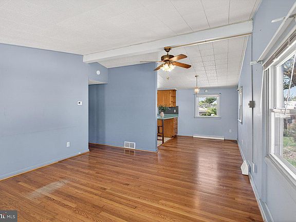 5th image of 5233 Boxwood Dr