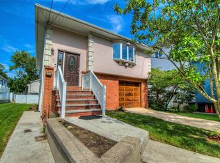 197 Currie Ave, Staten Island, NY 10306