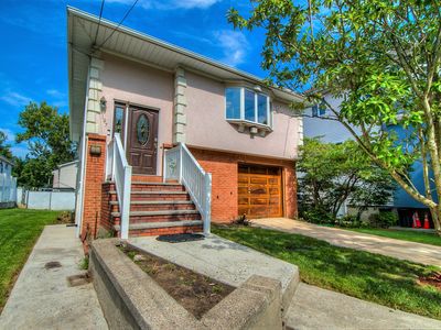 197 Currie Ave, Staten Island, NY, 10306