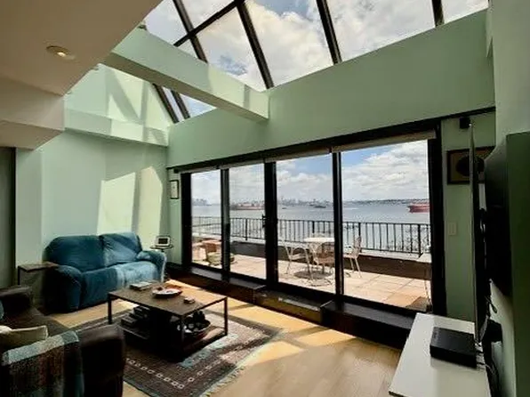 10 Bay Street Landing #8D, Staten Island, NY 10301