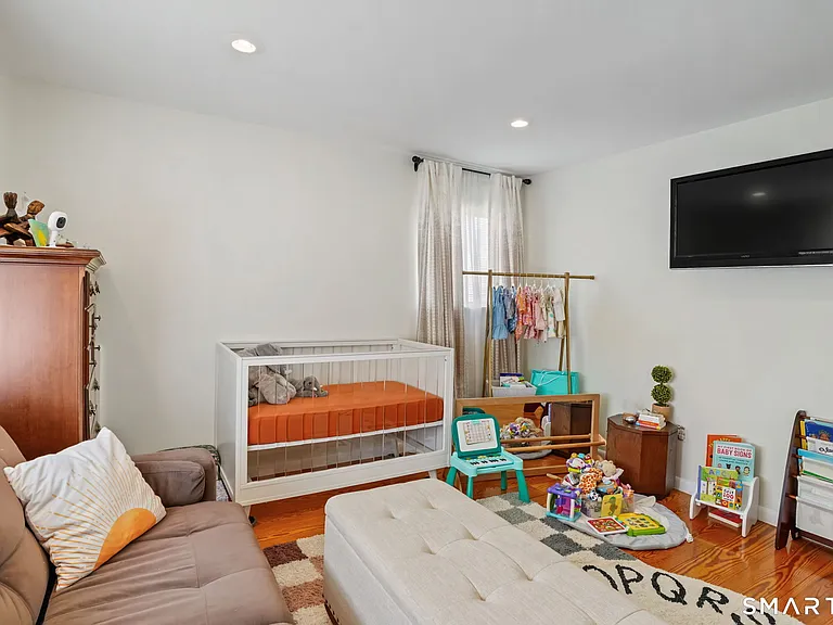 130 Myrtle Ave #A — Photo 12
