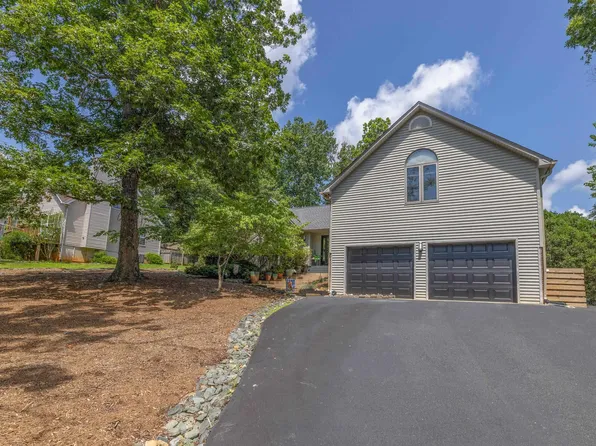 22 Brougham Rd, Palmyra, VA 22963