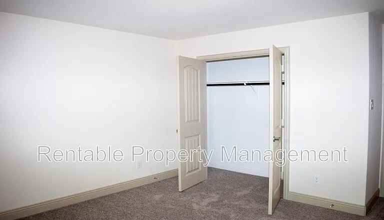 1247 Wiltshire Dr — Photo 18