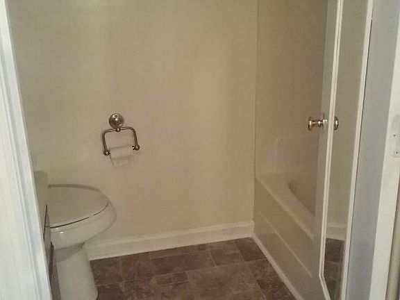 3rd image of 3105 Conviser Dr