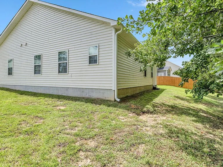 148 Broadleaf Dr — Photo 23