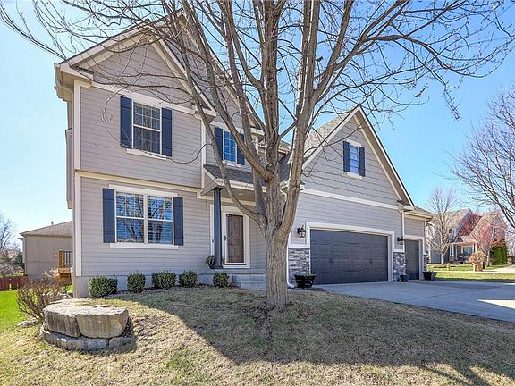 2nd image of 1305 Ashdown Cir