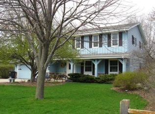 N82W18324 Independence Ln, Menomonee Falls, WI