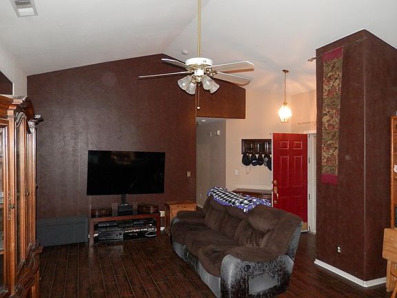 2nd image of 3134 Tarragon Avenue