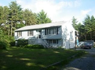 650 Marys Pond Rd, Rochester, MA 02770