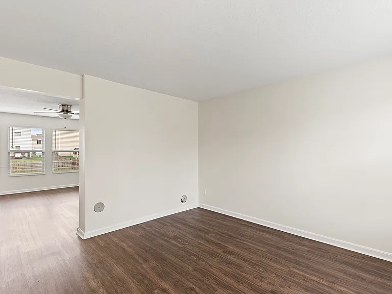 1260 Candora St — Photo 6