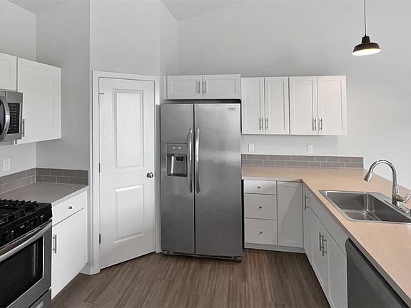 2nd image of 5419 Remington Drive