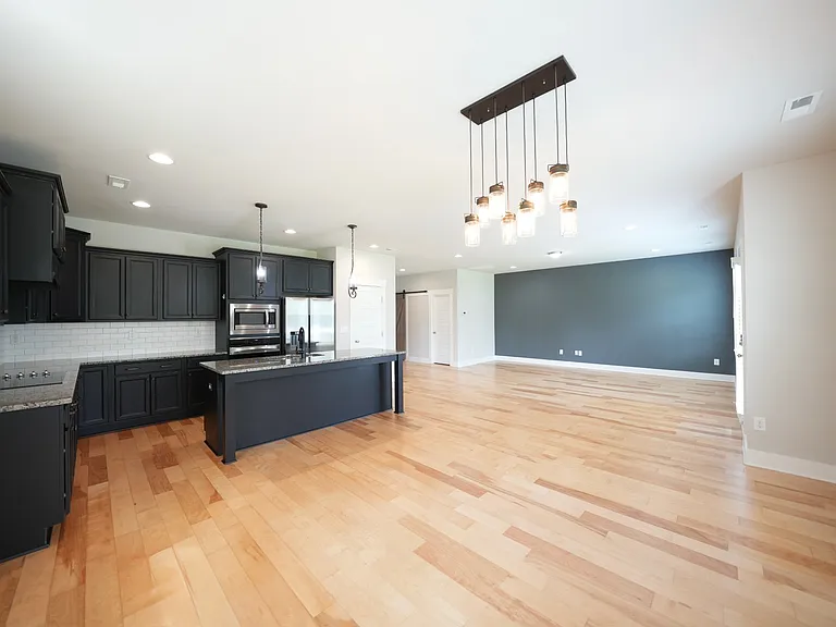 444 Beacon Ridge Blvd — Photo 6
