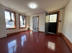 5323 Catharine St, Philadelphia, PA