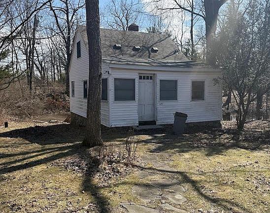 3rd image of 429 Rye Hill Road