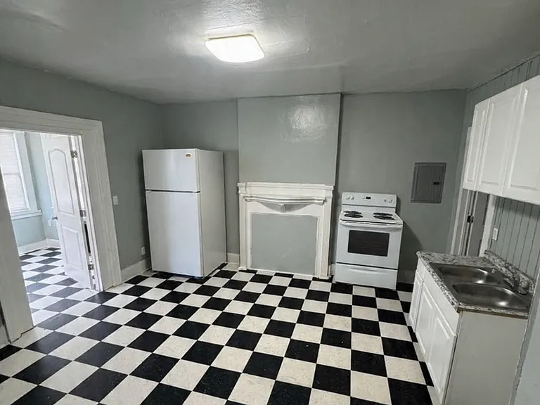 428 W Bancroft St #4 — Photo 1