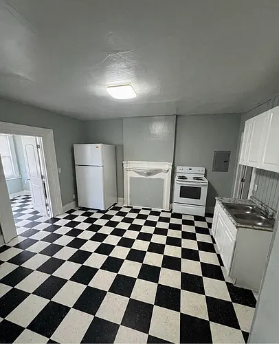 428 W Bancroft St #4 Photo 1