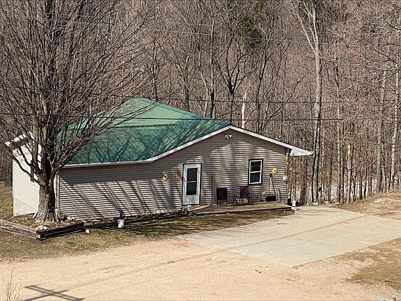 2nd image of 9568 Highland Dr