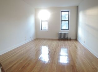 3237 42nd St APT 2A, Astoria, NY 11103