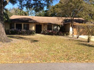 8229 Lost Lake Dr, Orlando, FL 32817