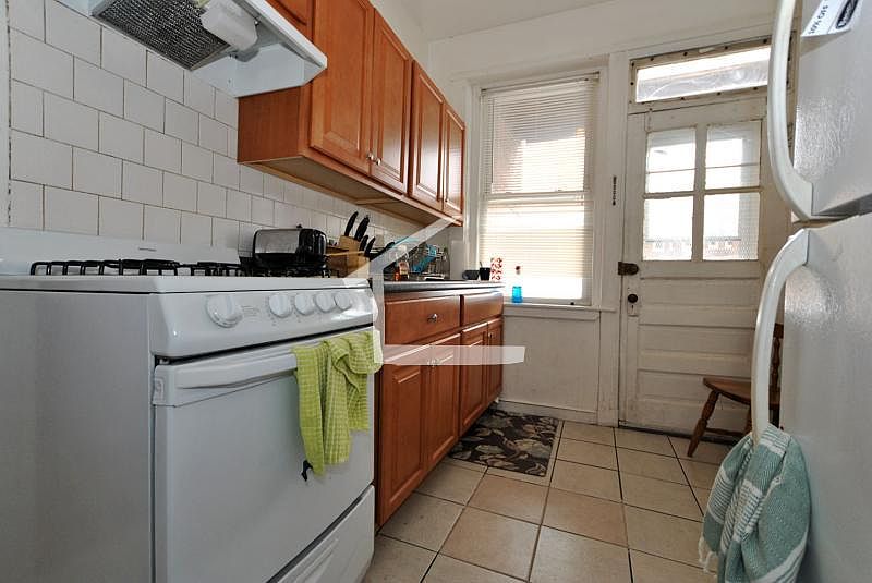 2nd image of 4 Price Rd #Lm2