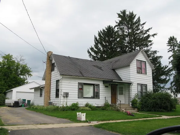 10002 Union St, Hebron, IL 60034