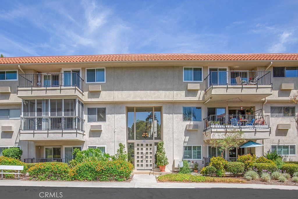 2391 Via Mariposa W Unit 2G