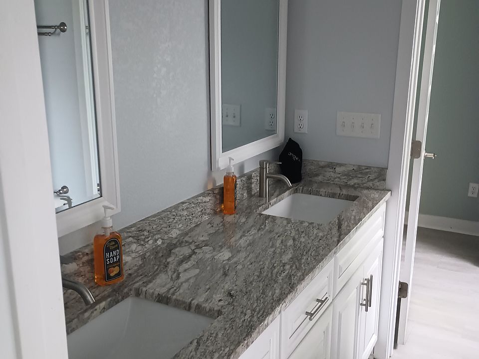 1st image of 304 27th St Suite 304