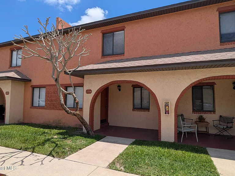 174 San Juan Cir — Photo 45