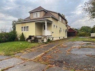 1st image of 8 Caldwell Pl