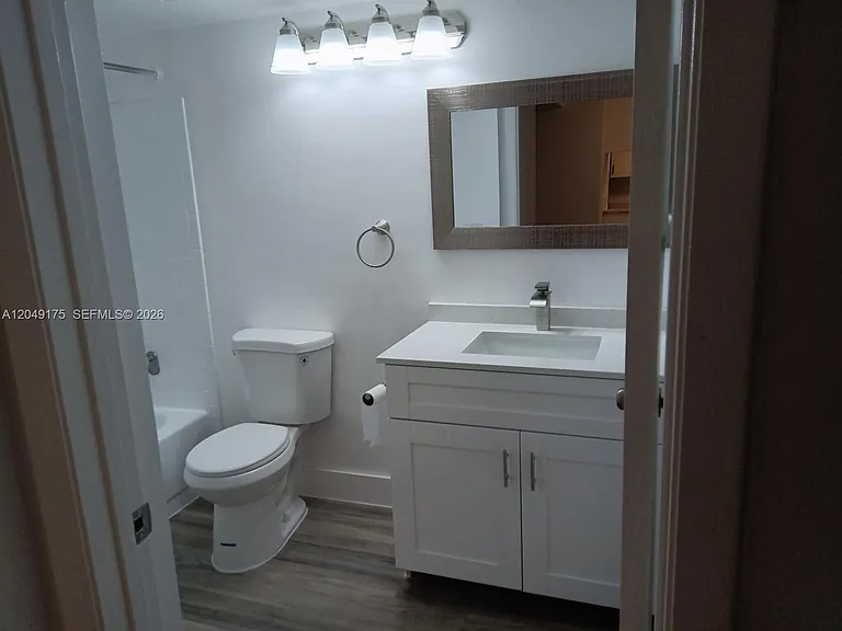 4401 W McNab Rd #24 — Photo 6
