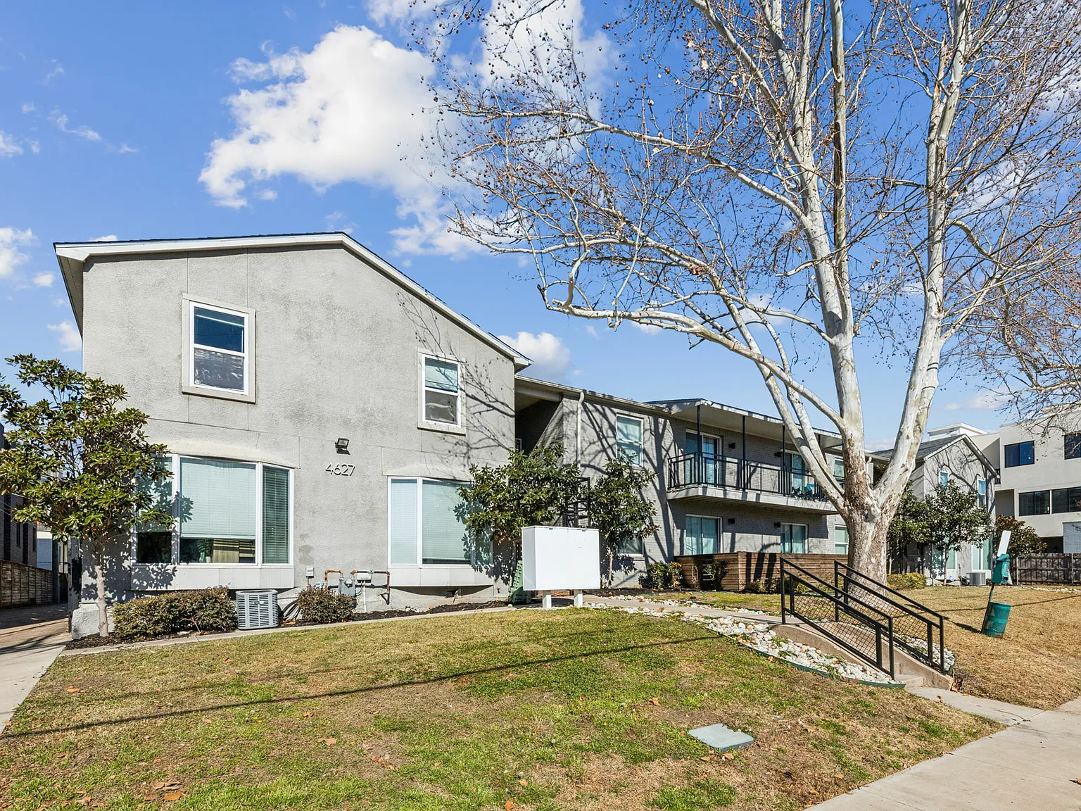 Welcome to Munger Court! — Photo 2