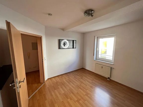 3rd image of 141 W 24th St #29
