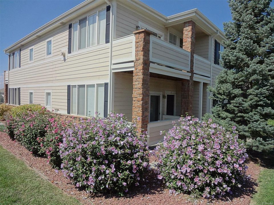 Building/Front door/Patio