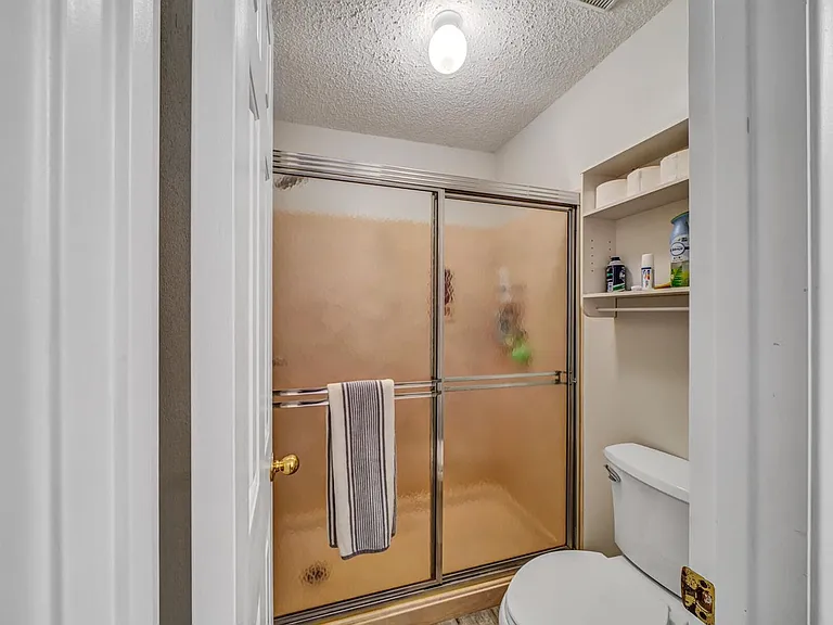 1696 Valparaiso Blvd — Photo 25