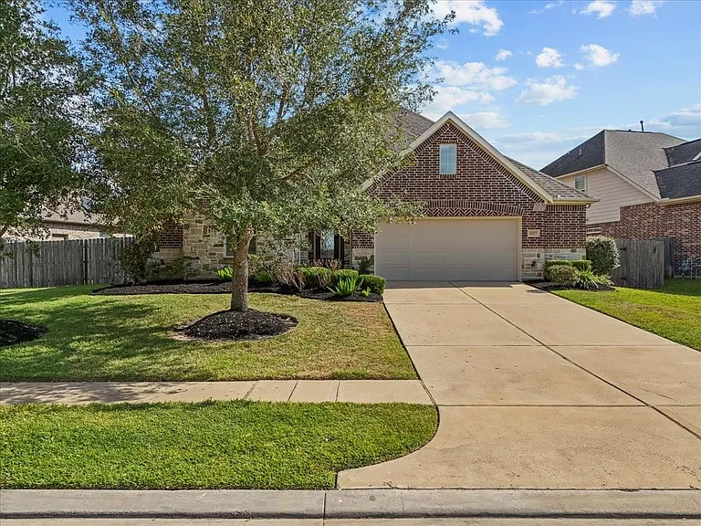 1117 Hancock Springs Ln — Photo 44