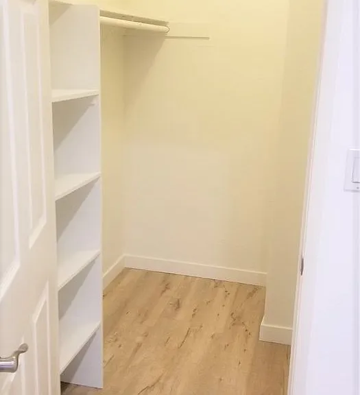 1031 N Crescent Heights Blvd — Photo 15