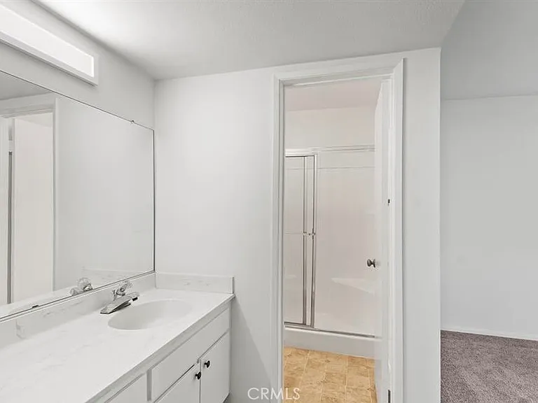 18307 Burbank Blvd #68 — Photo 12