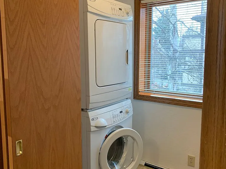 3401 Lakeshore Dr — Photo 21