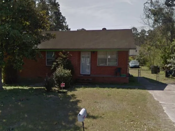 1036 Huddersfield Dr, Sumter, SC 29154