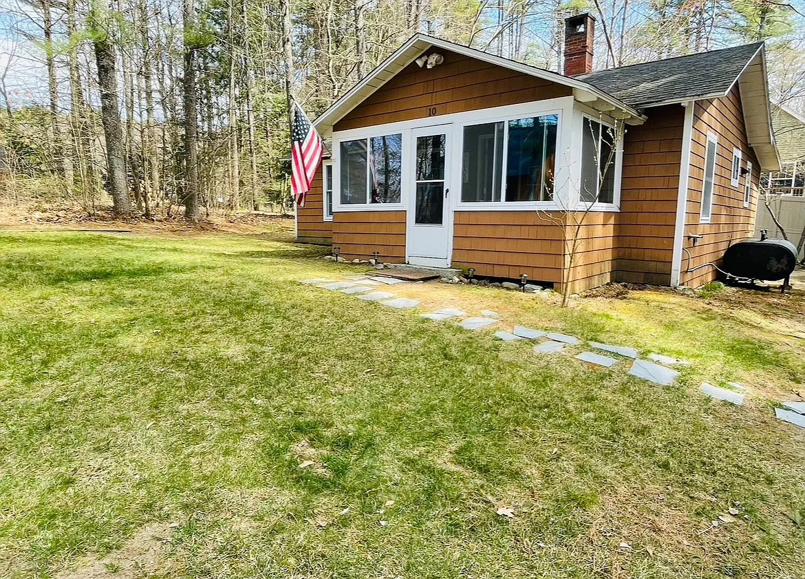 10 Jones Rd — Photo 1