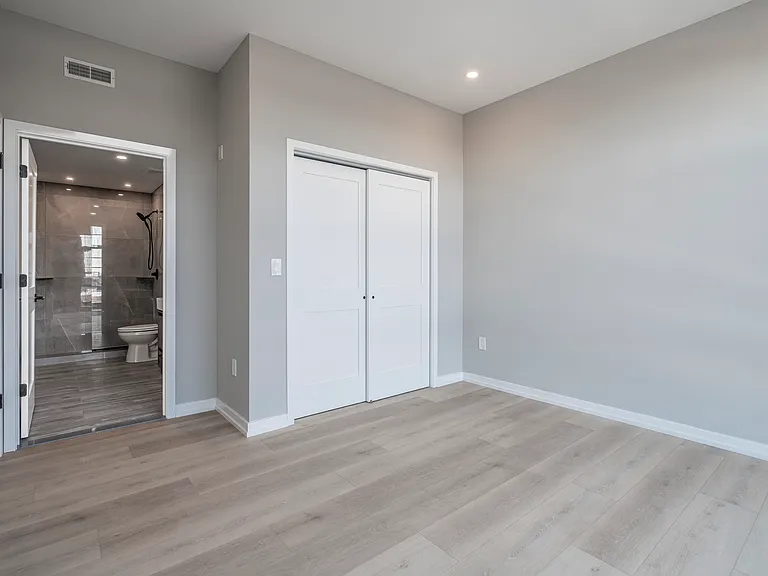 2401 Washington Ave — Photo 53