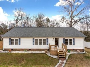 2577 12th Ave SW, Hickory, NC 28602