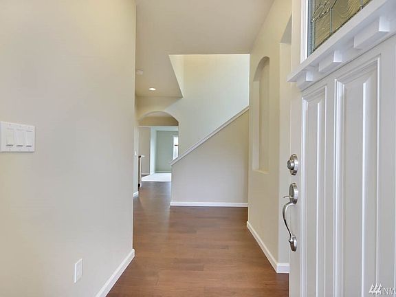 3rd image of 4025 23rd St SE