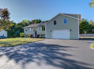 39 Shepherd Ln, Portland, ME 04103