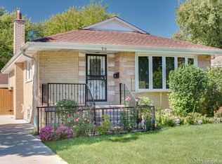 914 S Cadwell Ave, Elmhurst, IL