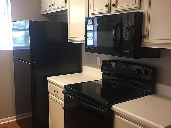 2nd image of 1021 Copper Creek Dr