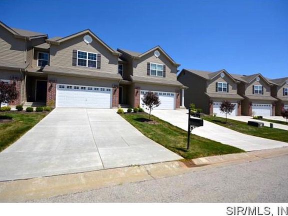 4th image of 822 Harbor Woods Dr
